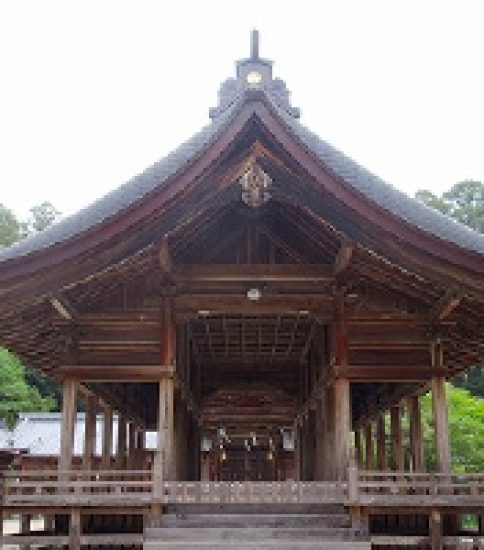 霊山ふもとの古社で心静かに安全祈願「猿投神社」
